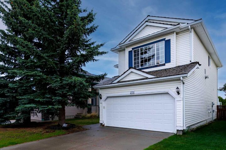 Property Photo:  279 Valley Brook Circle NW  AB T3B 5S4 