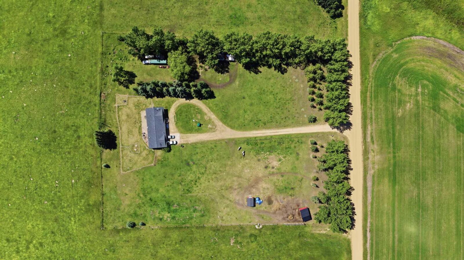Property Photo:  17431 Township Road 444  AB T0B 3Y0 