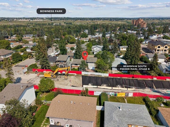 Property Photo:  8832 34 Avenue NW  AB T3B 1R8 