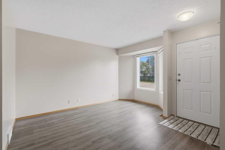 Property Photo:  5414 45 Street  AB T4L 1A9 