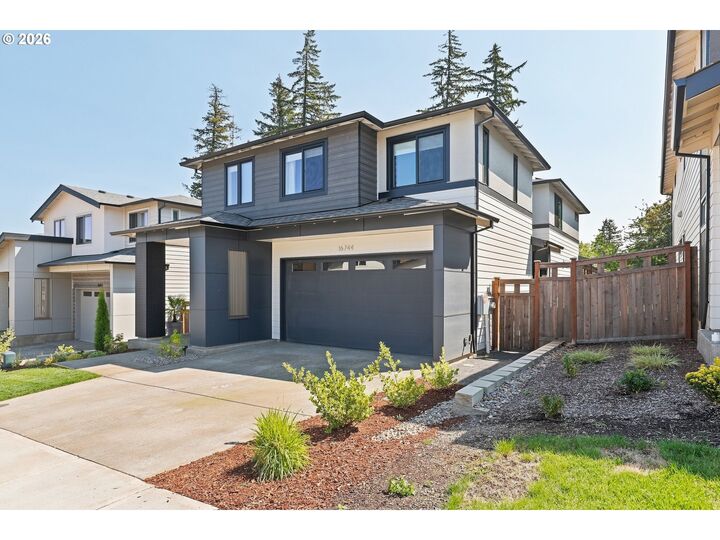Property Photo:  16744 SE Shimmering Leaf St  OR 97086 