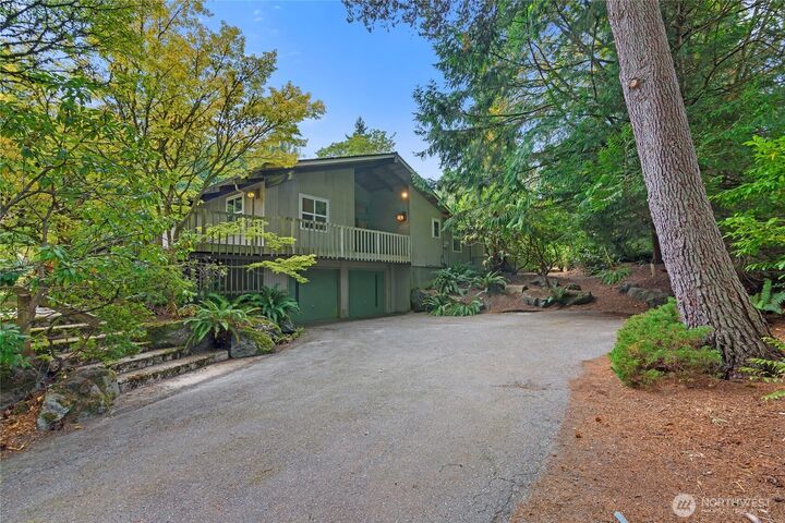 Property Photo: 12901 Sunrise Drive NE WA 98110