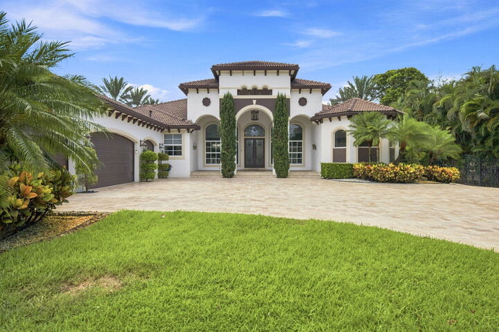 Property Photo: 4851 SW 111th Terrace FL 33328
