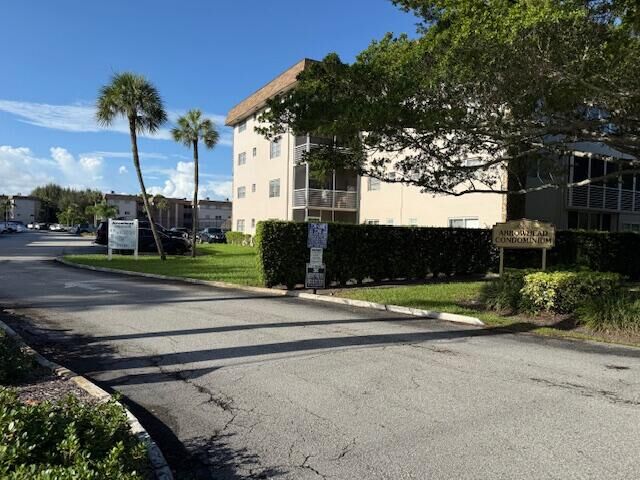 Property Photo:  2510 SW 81st Avenue 108  FL 33324 