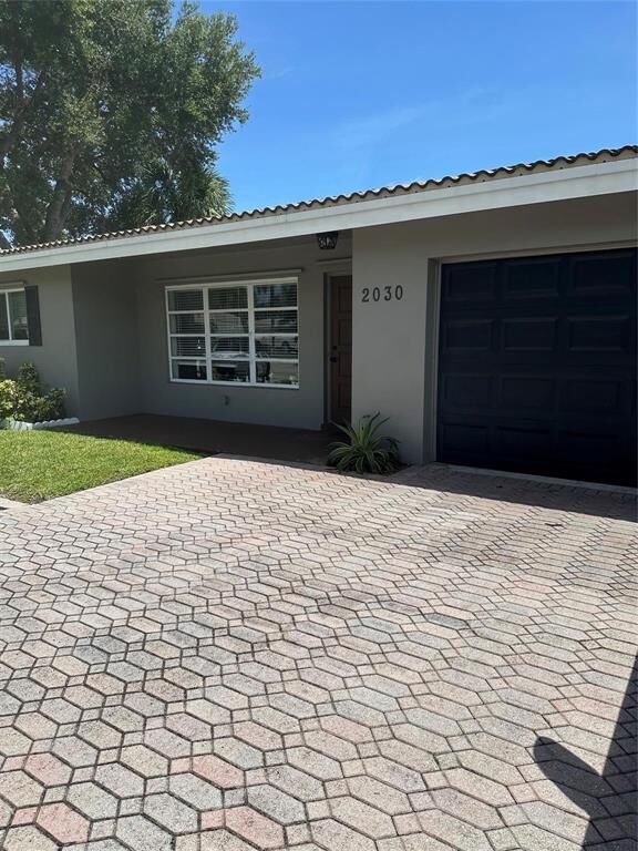 Property Photo: 2030 NE 28th Street FL 33064