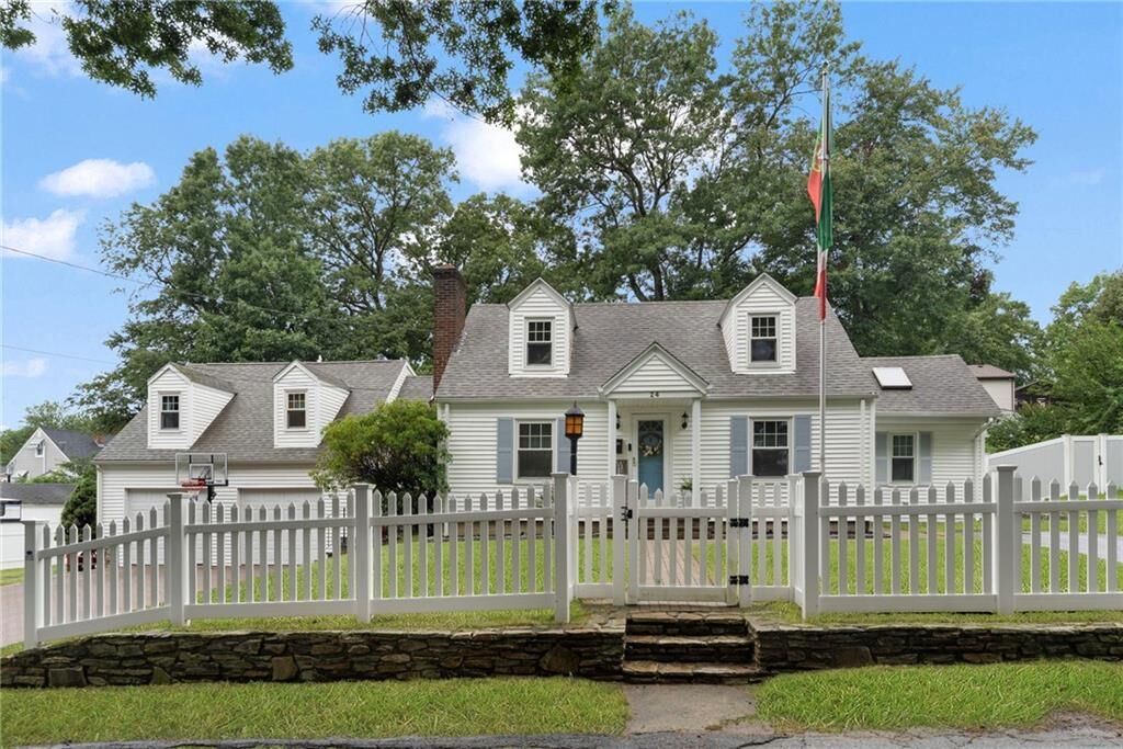 Property Photo:  24 Kenmore Street  RI 02893 