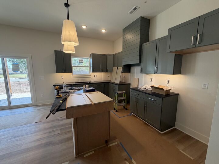 Property Photo: 709 N Wheatland Ct KS 67235