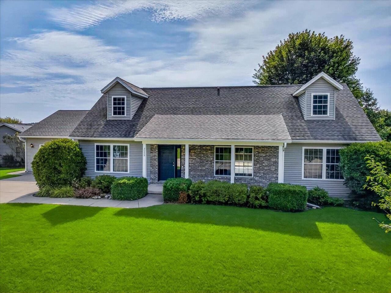 Property Photo:  3009 Allies Lane  WI 53528 