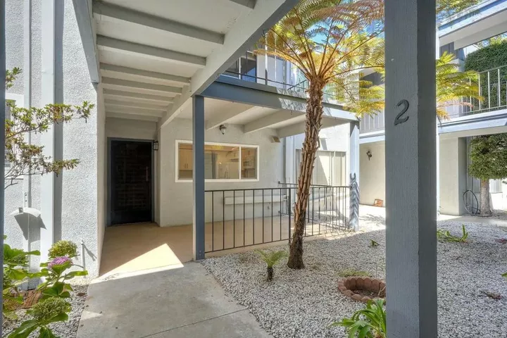 Property Photo:  3612 Vista Bella 2  CA 92056 