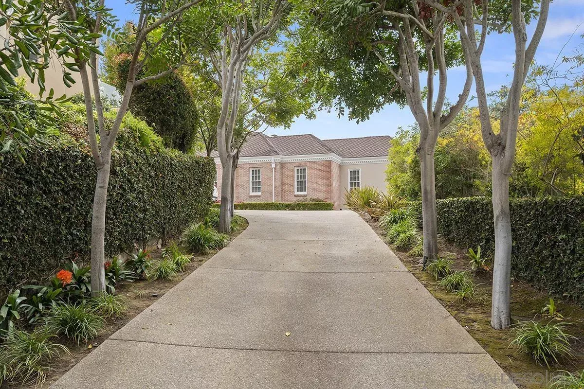 Property Photo: 7612 Hillside Dr CA 92037
