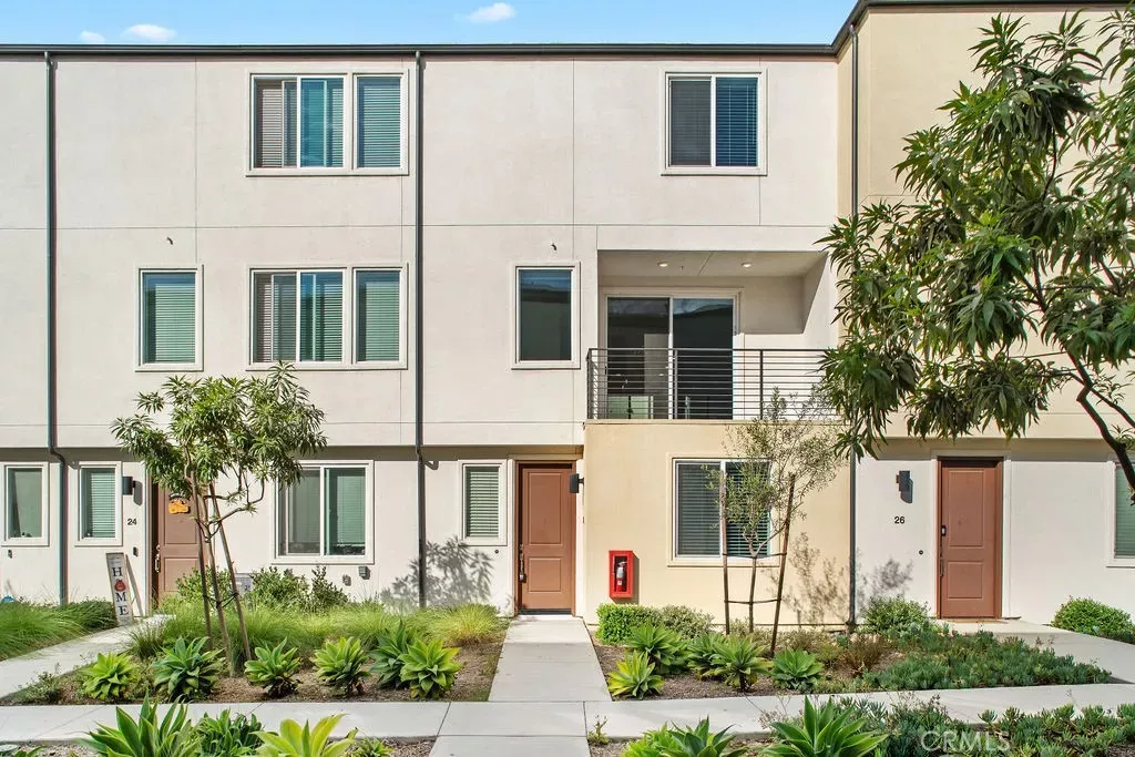 Property Photo:  5464 Seacliff 25  CA 92154 