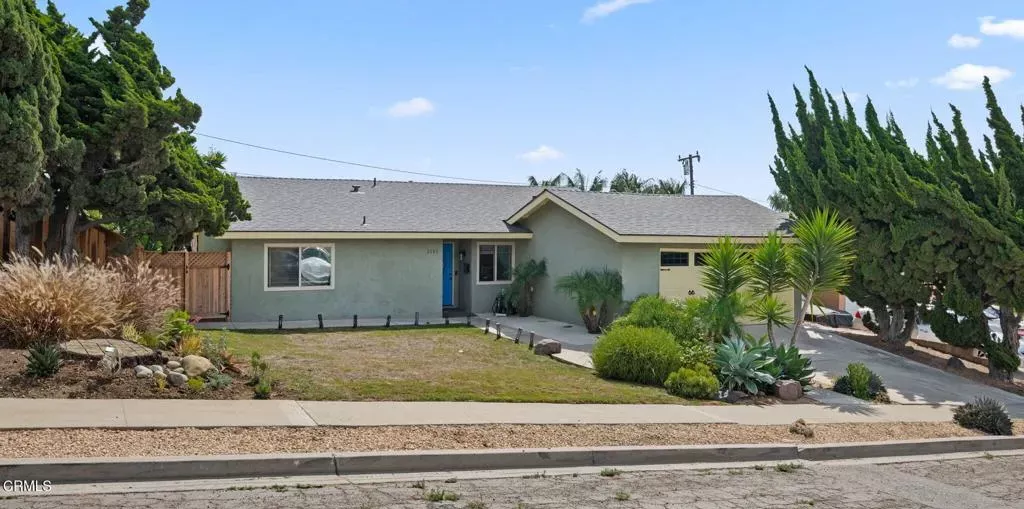 Property Photo:  2240 Crestmont Drive  CA 93003 