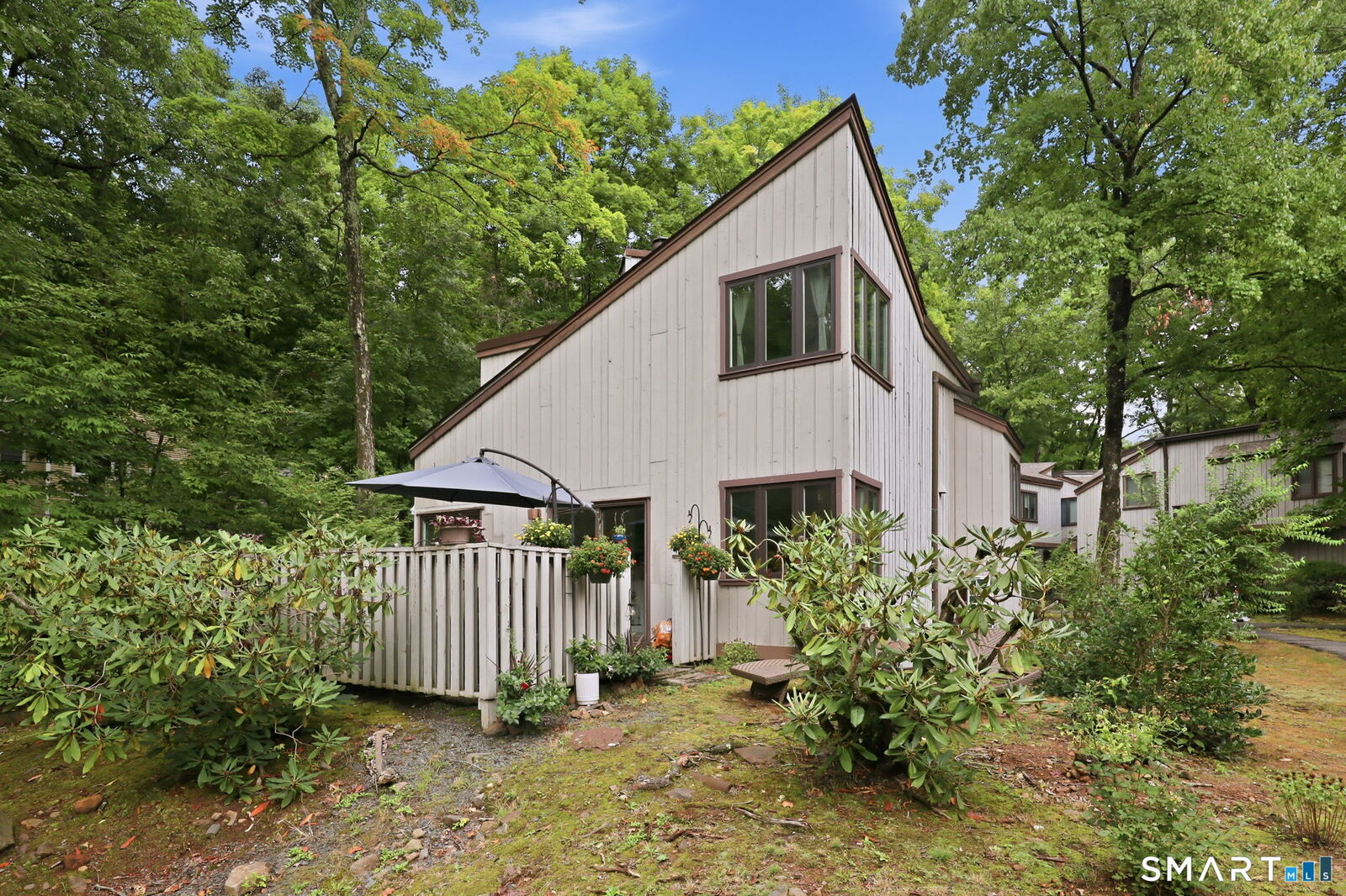 Property Photo:  8 Staunton Court A  CT 06032 