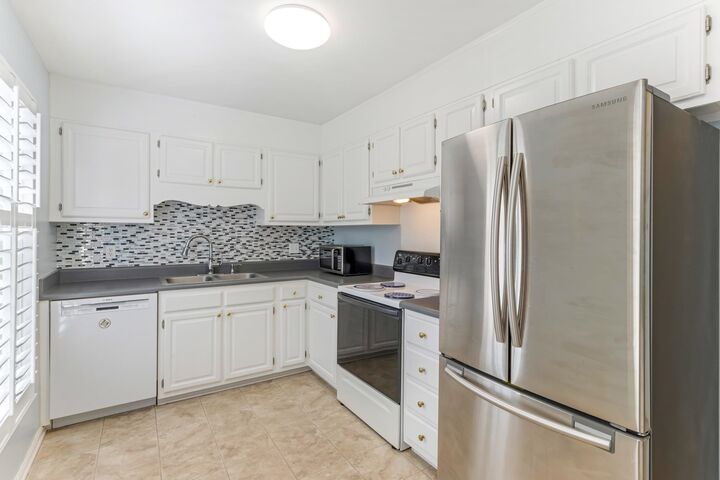 Property Photo:  177 Buckstone Lane  SC 29307 