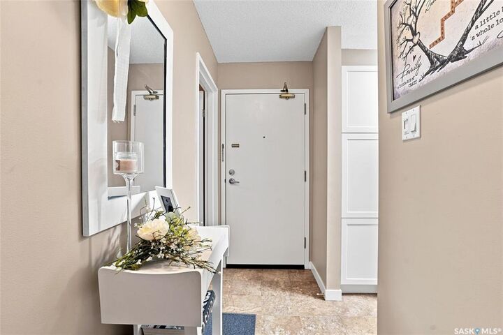 Property Photo:  122 Edinburgh Place 221  SK S7H 5J7 