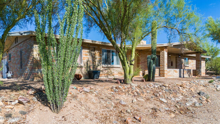 Property Photo:  4941 N Tortolita Road  AZ 85745 