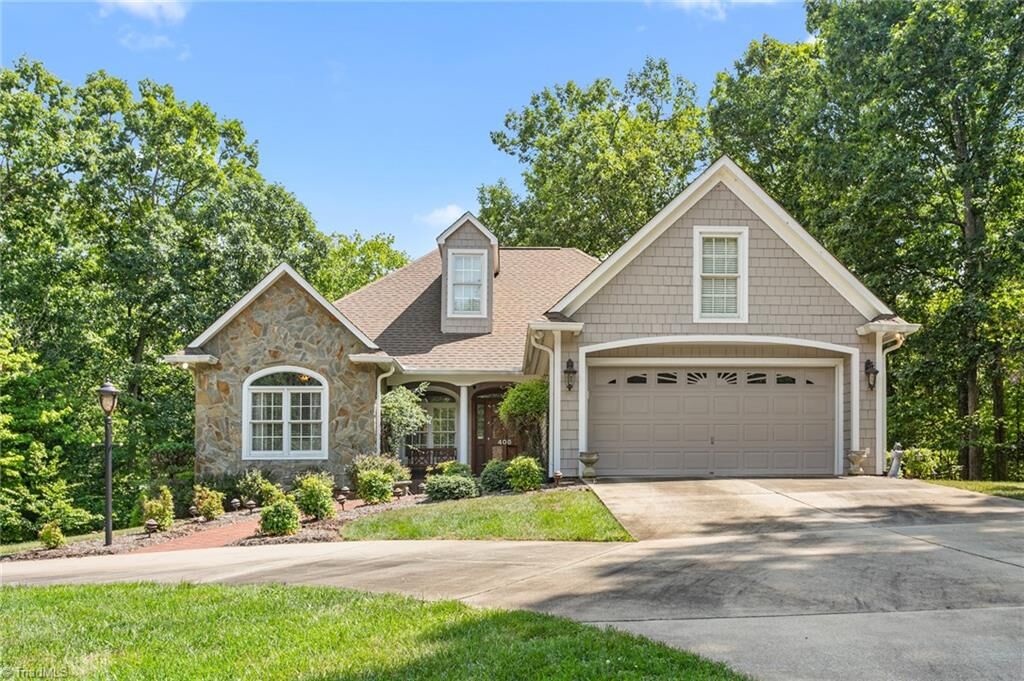 Property Photo:  408 Deer Path  NC 27288 