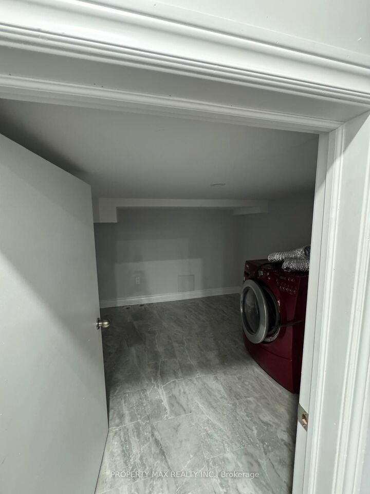 Property Photo:  41 Trudelle Crescent Basement Sep Ent  ON L7A 2Z2 