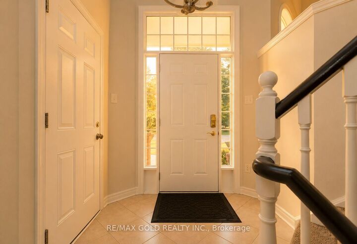 Property Photo:  117 Wawinet Street  ON L4R 5A9 