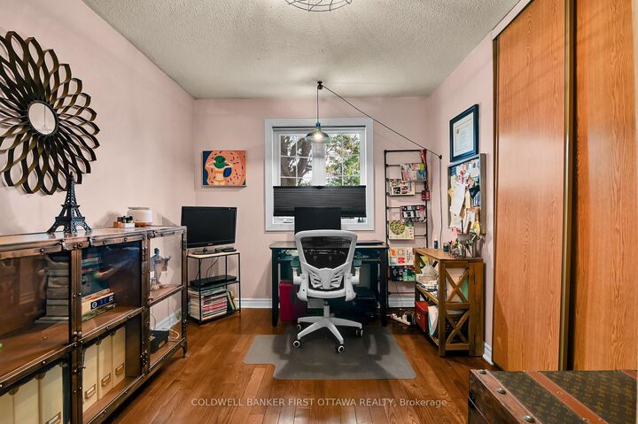 Property Photo:  2153 East Acres Road  ON K1J 9A6 