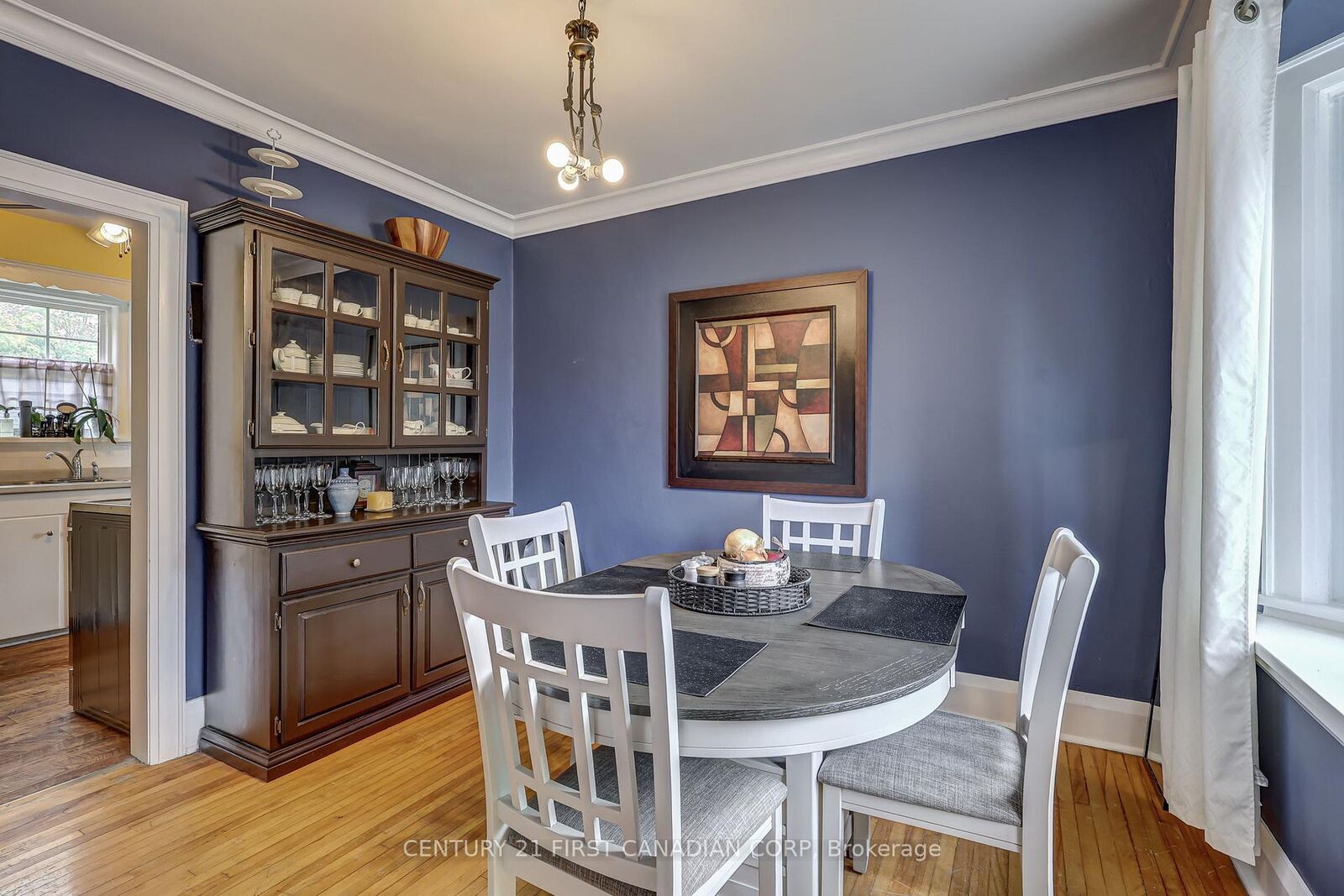 Property Photo:  59 South Street W  ON N5H 1R3 