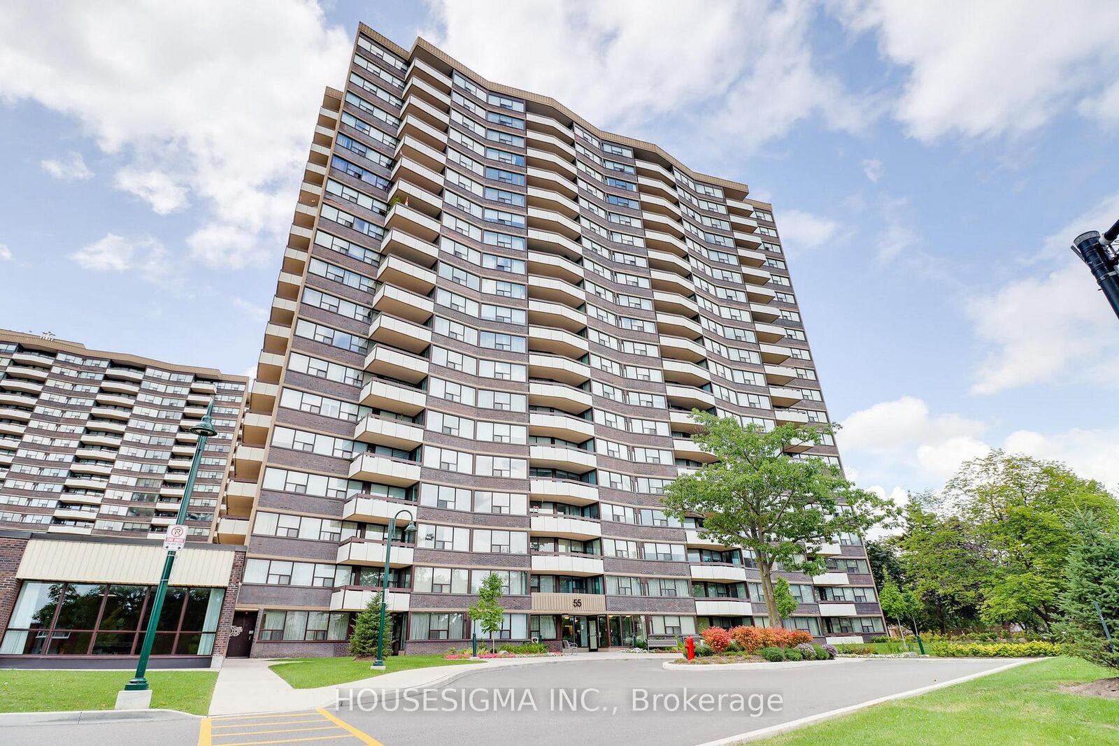 Property Photo:  55 Huntingdale Boulevard 1804  ON M1W 2N9 