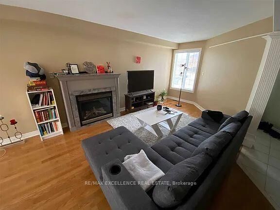 Property Photo:  35 McKenzie Crescent  ON L4N 0A9 