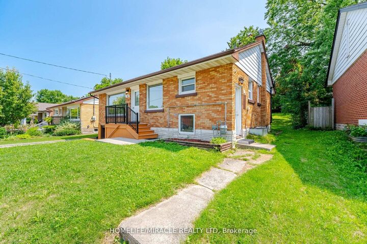 Property Photo: 199 Allen Street E Upper Level ON N2J 1J9