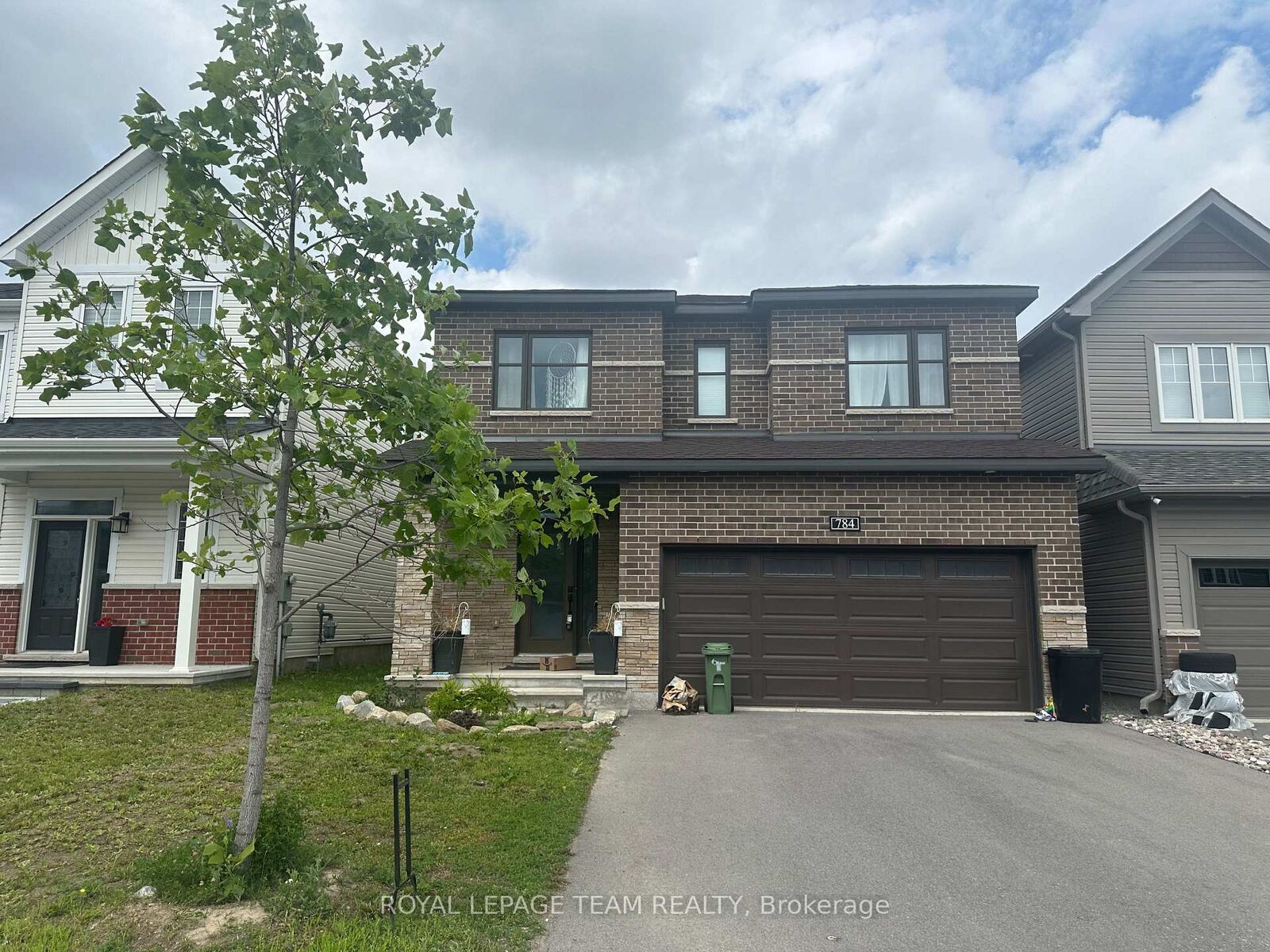 Property Photo:  784 Cappamore Drive  ON K2J 6V6 