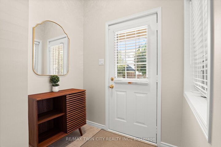 Property Photo:  42 Green Valley Drive 65  ON N2P 2J7 