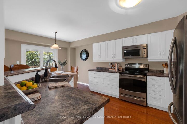 Property Photo:  168 Wildwood Trail  ON L4N 9Y6 