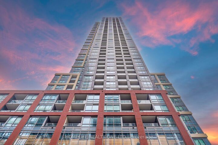 Property Photo:  108 Peter Street 4803  ON M5V 2G7 