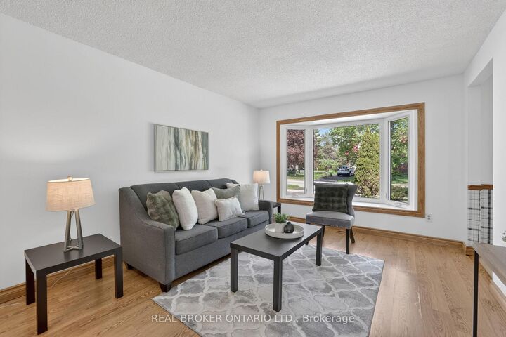 Property Photo:  128 Olive Street  ON L9N 1M2 