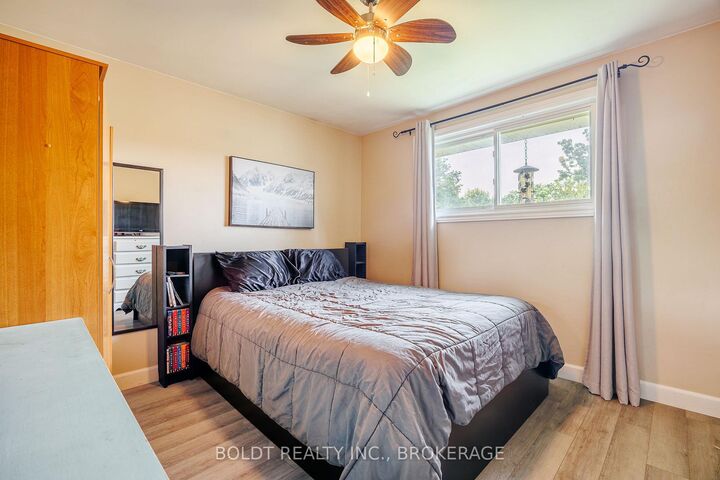 Property Photo:  82 Wildwood Road  ON L2M 1C8 