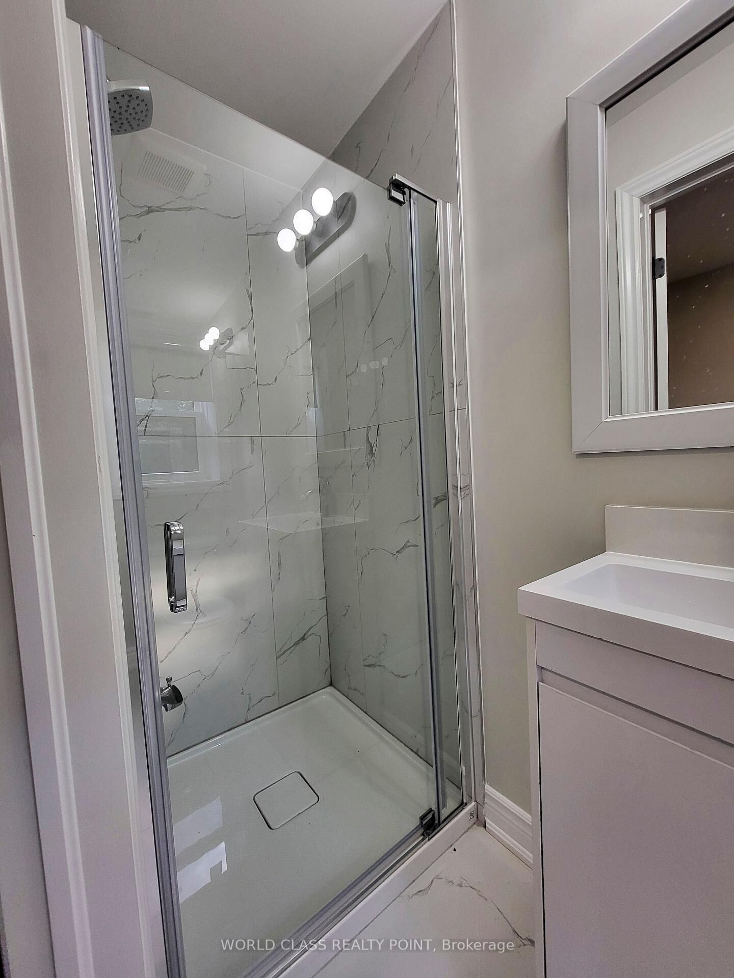 Property Photo:  49 Vine Avenue Main  ON M6P 1V6 