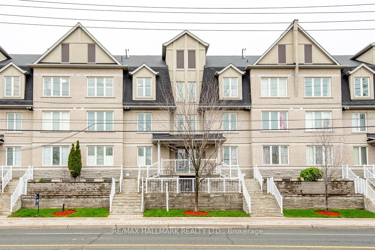 Property Photo: 649D Warden Avenue 24 ON M1L 0E7