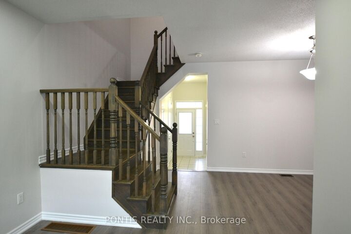 Property Photo: 47 Phyllis Drive ON L7C 4E2