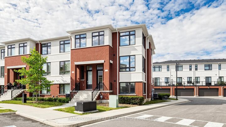 Property Photo: 35 Nine Mile Lane ON L4C 5S6