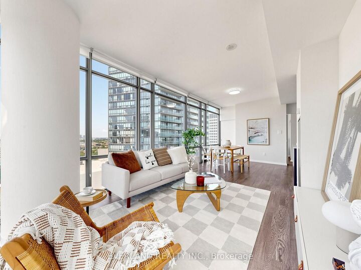 Property Photo:  38 Grenville Street 2303  ON M4Y 1A5 