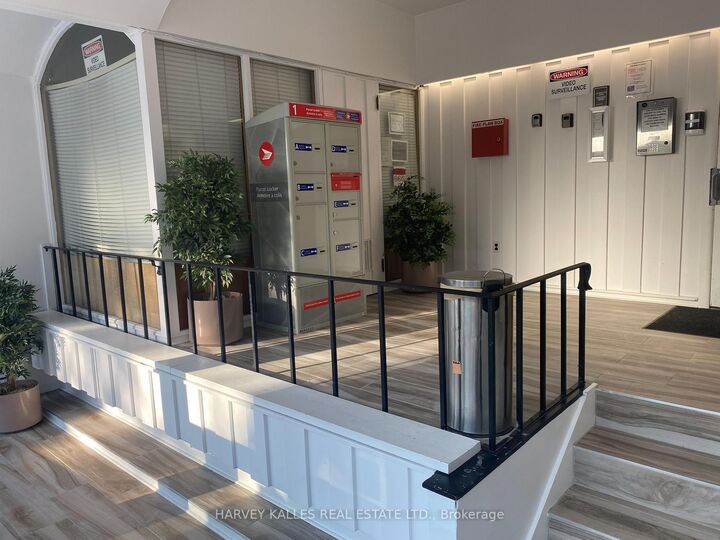 Property Photo:  1582 Bathurst Street B1  ON M5P 3H3 