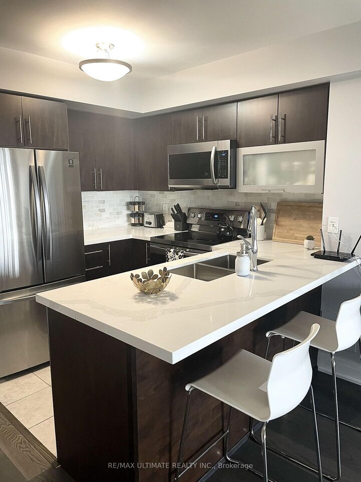 Property Photo:  1070 Sheppard Avenue W 1411  ON M3J 0G8 