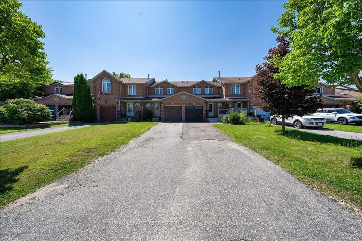 Property Photo:  9 Seymour Crescent  ON L4N 8N4 