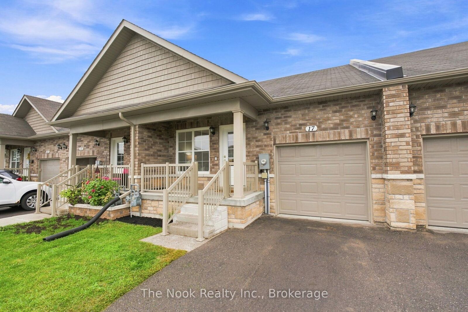 Property Photo:  17 Braeburn Street  ON K0K 1H0 