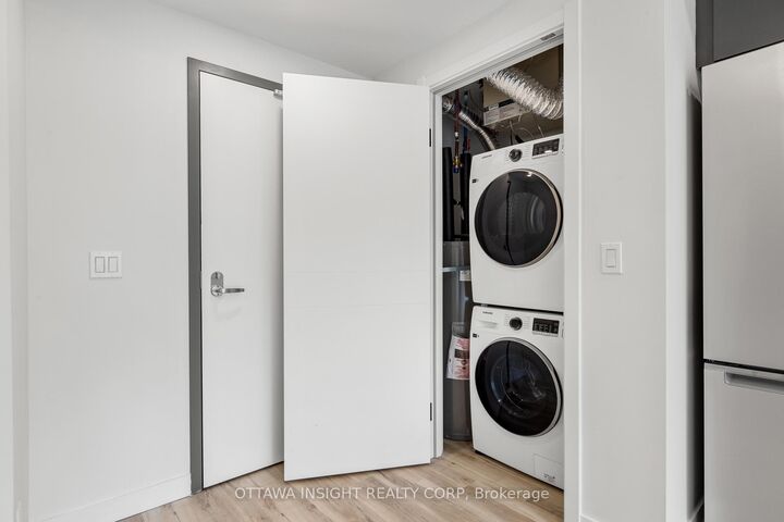 Property Photo:  2405 Carlsen Avenue 1  ON K1V 8E9 