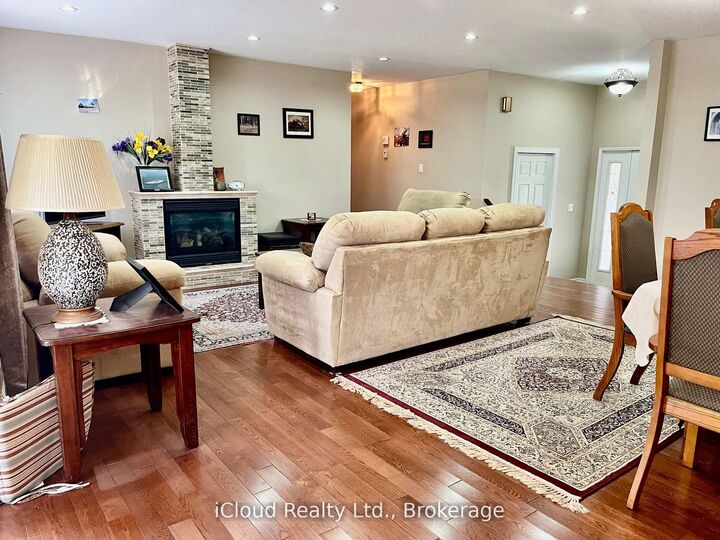 Property Photo:  782 Brentwood Drive  ON N0H 2C4 