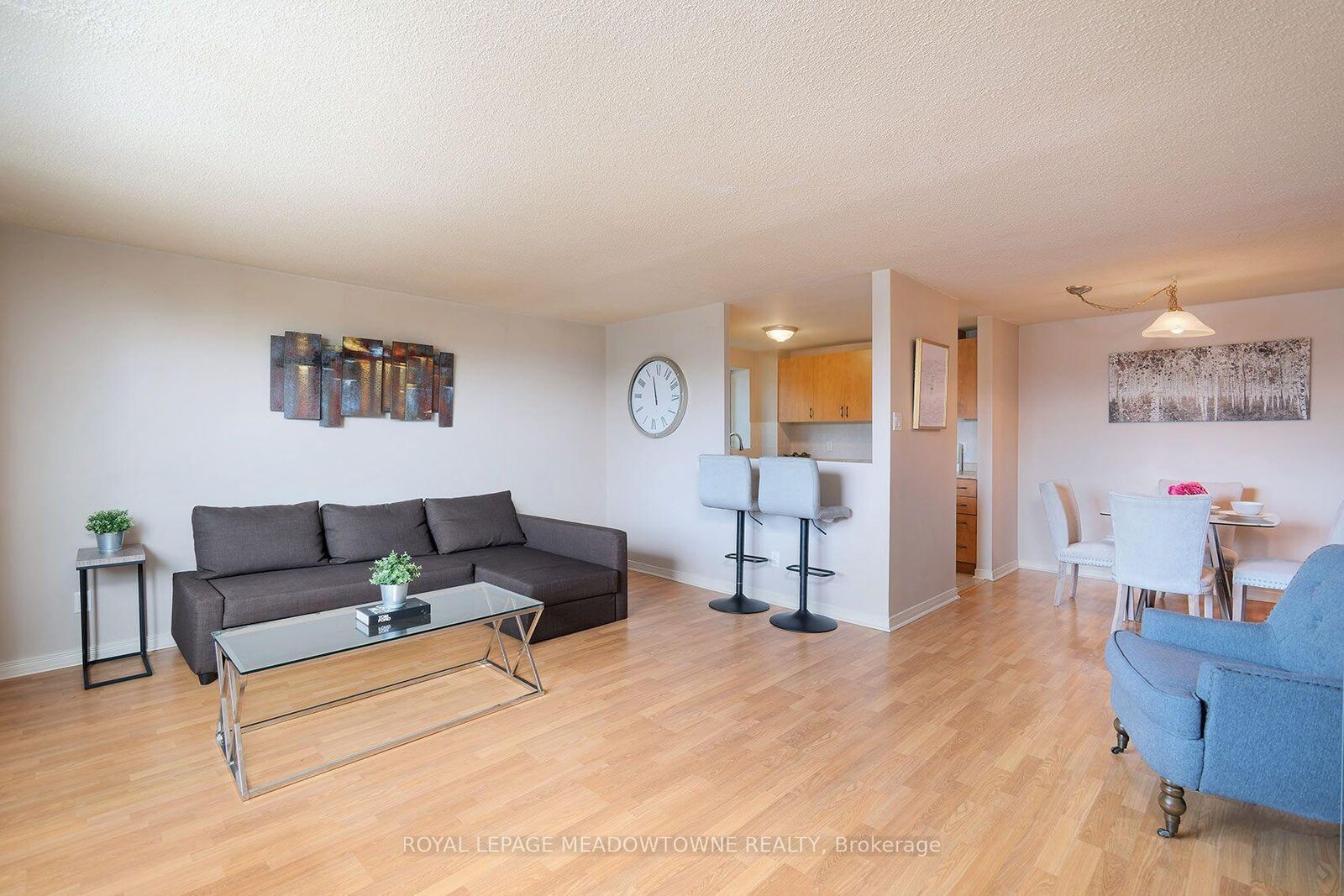 Property Photo:  6720 Glen Erin Drive 206  ON L5N 3K8 