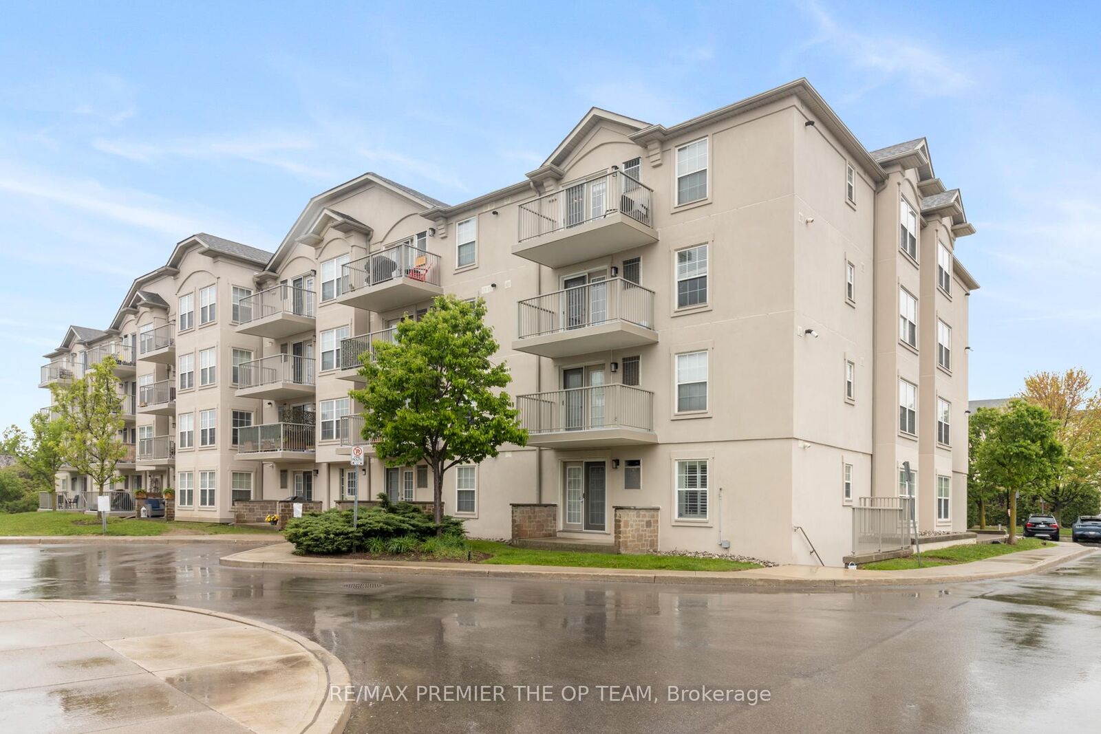 Property Photo:  1440 Bishops Gate 404  ON L6M 4M9 