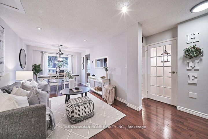 Property Photo:  98 Greenfield Crescent  ON L1N 7G3 