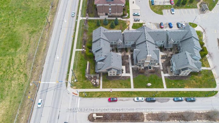 Property Photo:  101 Frederick Drive 2  ON N1L 0K7 