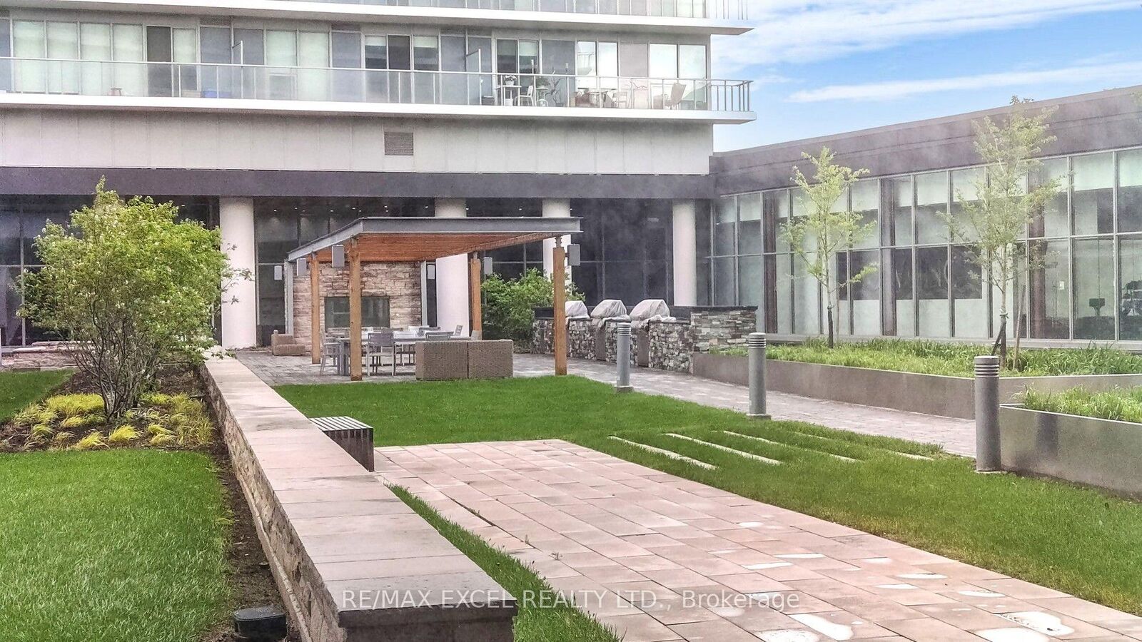 Property Photo:  115 McMahon Drive 3510  ON M2K 0E3 